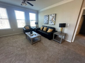 Building Photo - 680 Crane Creek Dr