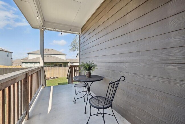 Building Photo - 177 Flexus Ln