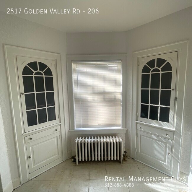 Building Photo - Spacious 2 Bedroom! Section 8 Welcome!