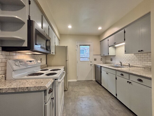 Foto del edificio - 1309 E 30th Ave