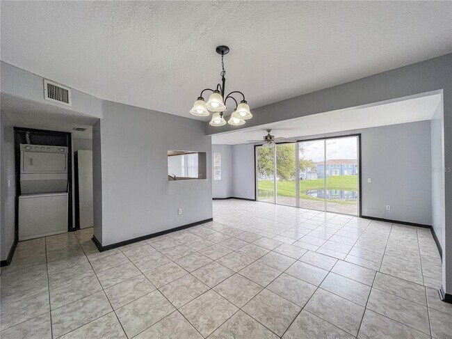 Building Photo - 402 Orchid Dr