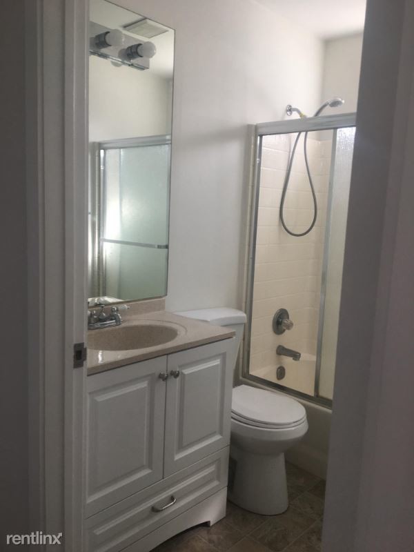 2 Br 1 Bath Apartment 754 S Rose Street Condo For Rent In Building Photo 2 Br 1 Bath Apartment 754 S Rose Street