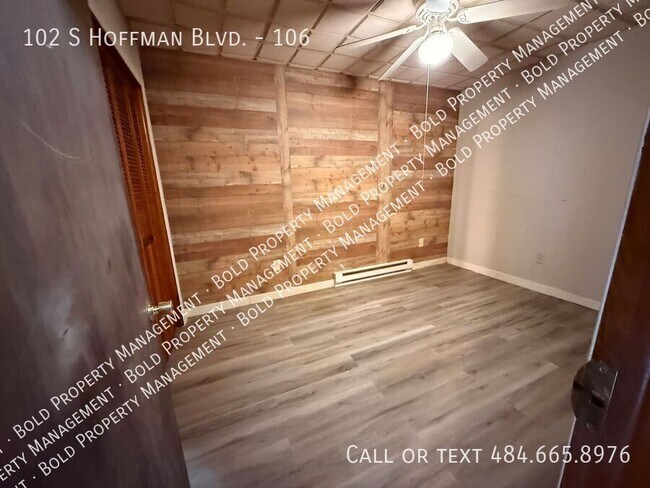 Foto del edificio - 102 S Hoffman Blvd