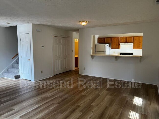 Foto del edificio - 1016 Ancestry Dr