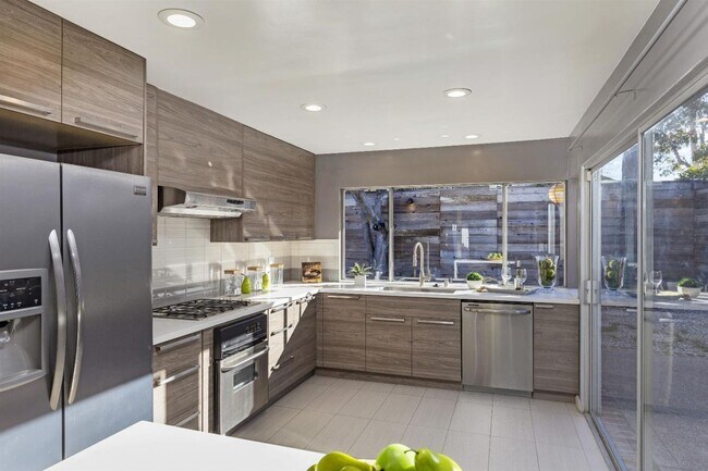 Foto del edificio - Bright and Airy Sunnyvale Home with Update...