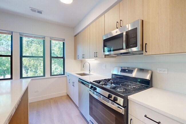 Plano de planta - 1323 E. 57th St
