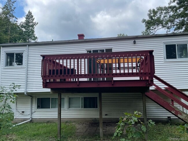Building Photo - 39 Fawn Ln
