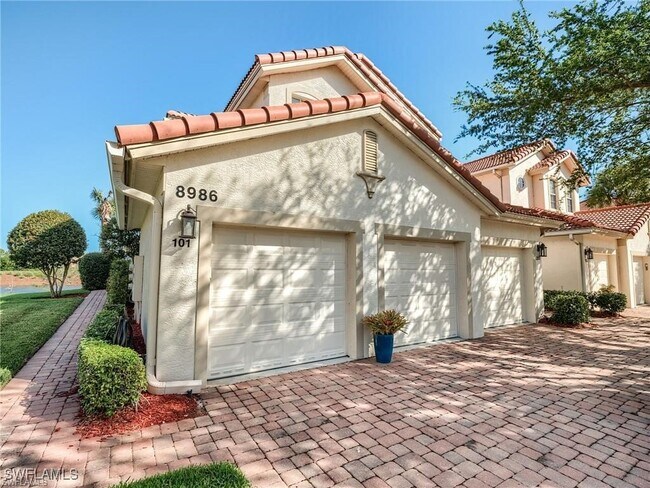 Foto del edificio - 8986 Greenwich Hills Way