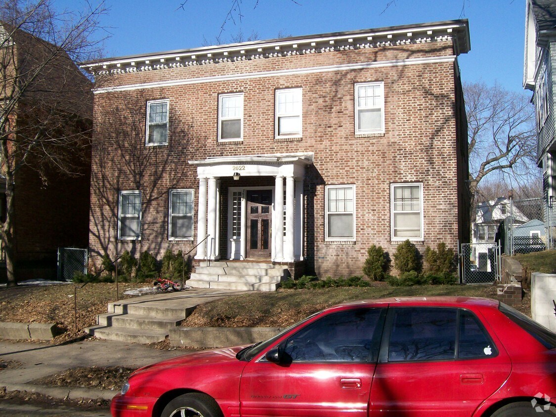 Building Photo - 2622 S 3rd Ave