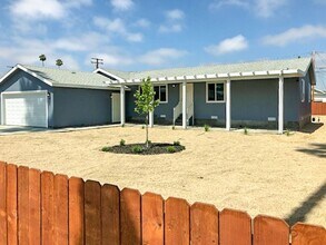 Building Photo - 451 N Franklin St