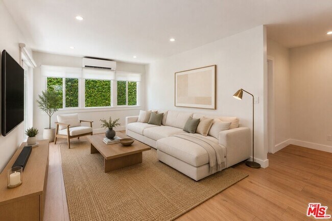 Foto del edificio - 1133 Harrison Ave