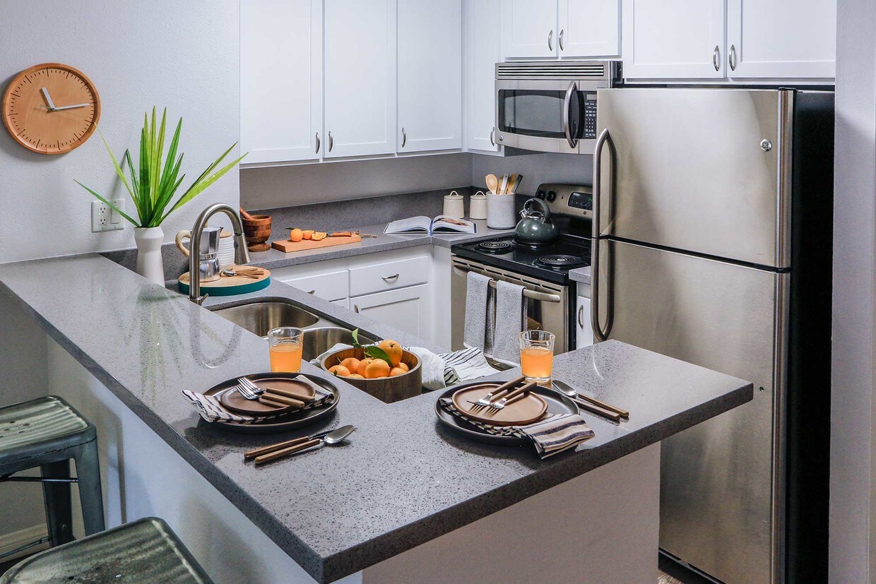 Violet on Virgil Apartments Los Angeles, CA