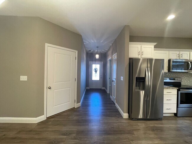 Foto del edificio - Condo available for lease on Deerfield Ridge - 2 bedroom, 2 bath