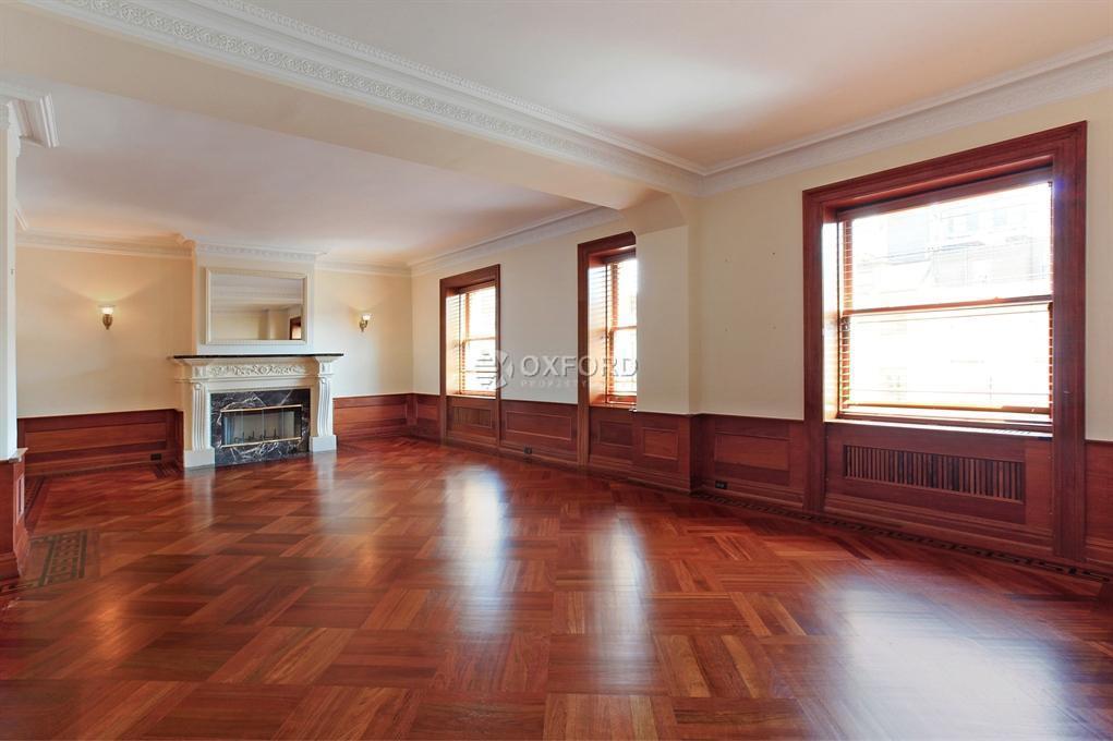Primary Photo - 1071 Park Ave