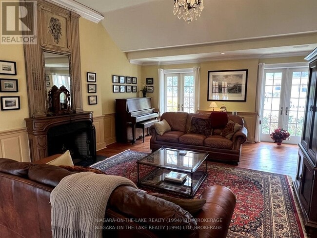 Building Photo - 96 Johnson St