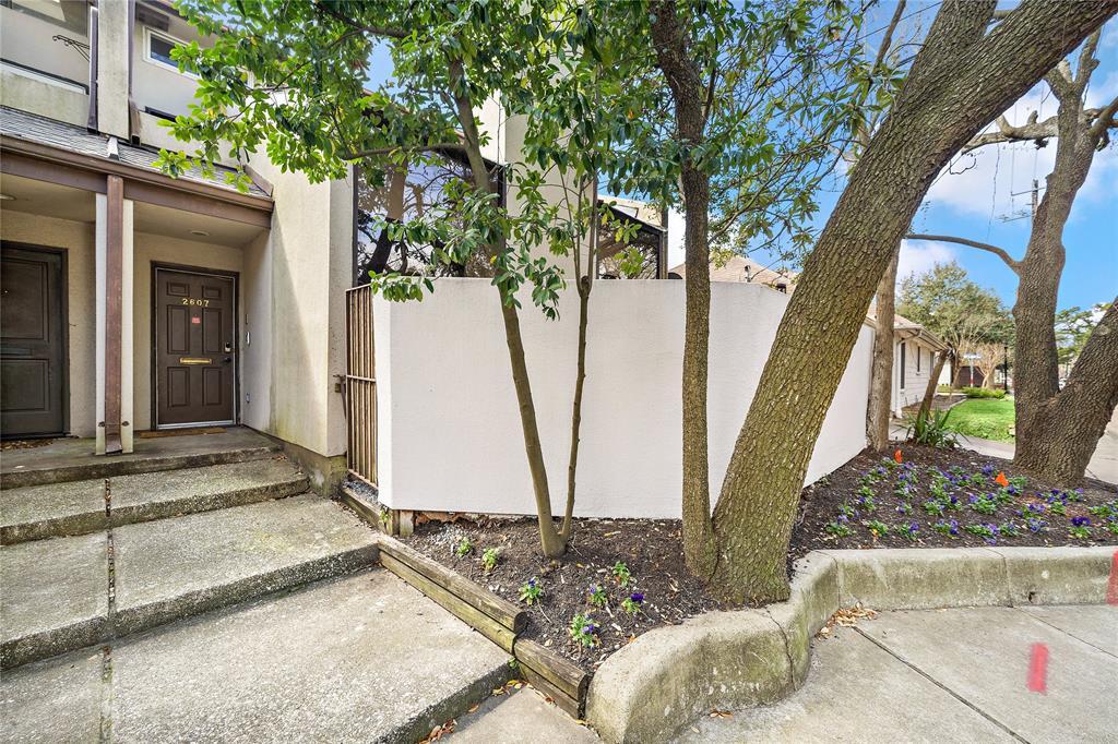 2607 Rice Boulevard, West University Place, TX 77005 Condo for Rent
