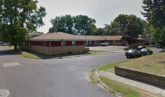 528 Henrietta - 224-226 Cooper St