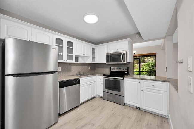 Foto del edificio - 1169 NW 13th St