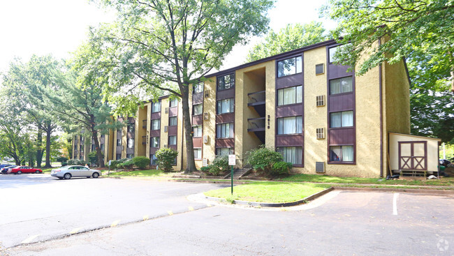 The Glen Apartments - Falls Church, VA | Apartments.com