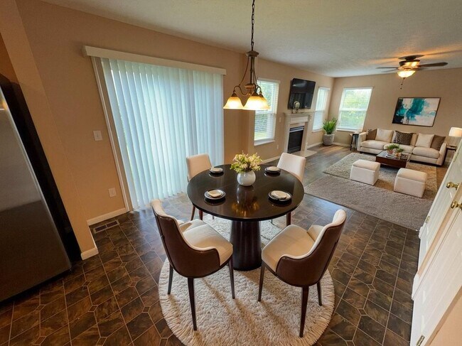 Foto del edificio - 5095 Oak Creek Trail