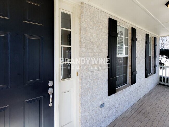 Building Photo - 967 Cairn Creek Dr