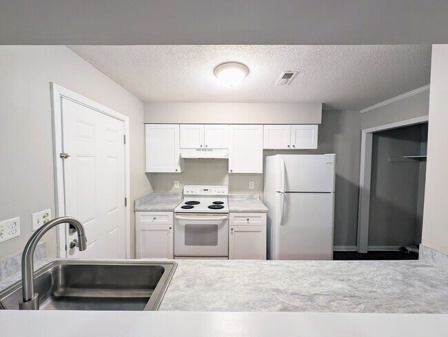 Foto del edificio - 4300 Presley Ct