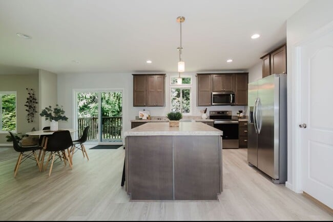 Building Photo - Peaceful Forest Retreat with Detached Gara...