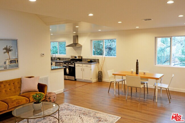 Foto del edificio - 1671 Happy Trail