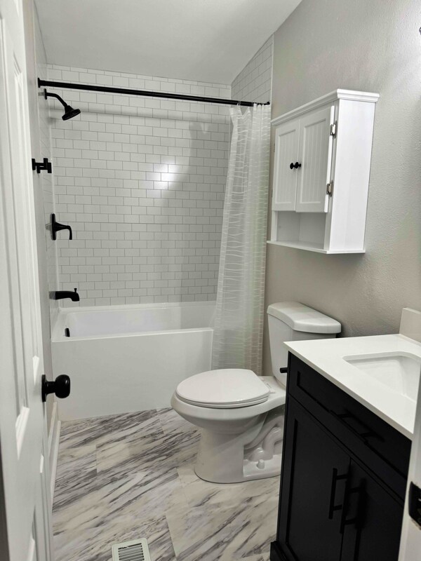 Foto del edificio - 2584 Black Jack Rd