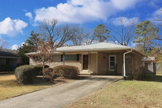 Building Photo - 312 Wedgewood Rd