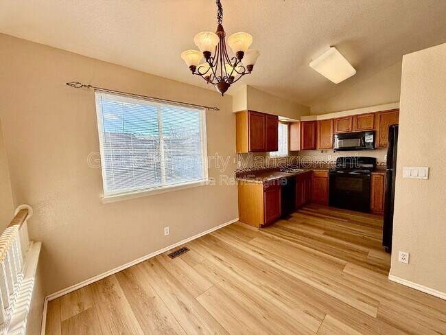 Building Photo - 2830 Calkins Pl