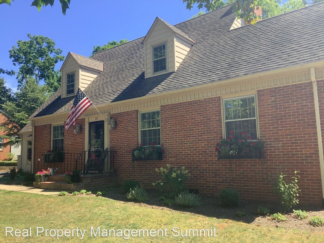 Foto principal - 4 br, 3 bath House - 27 Woodland Drive