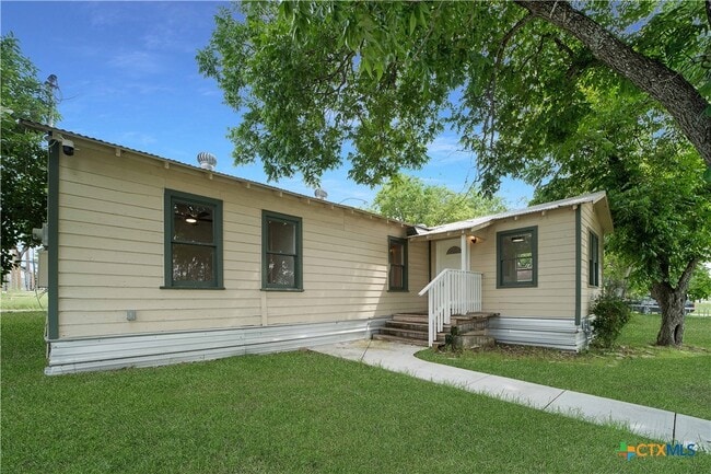 Building Photo - 414 Orange Ave