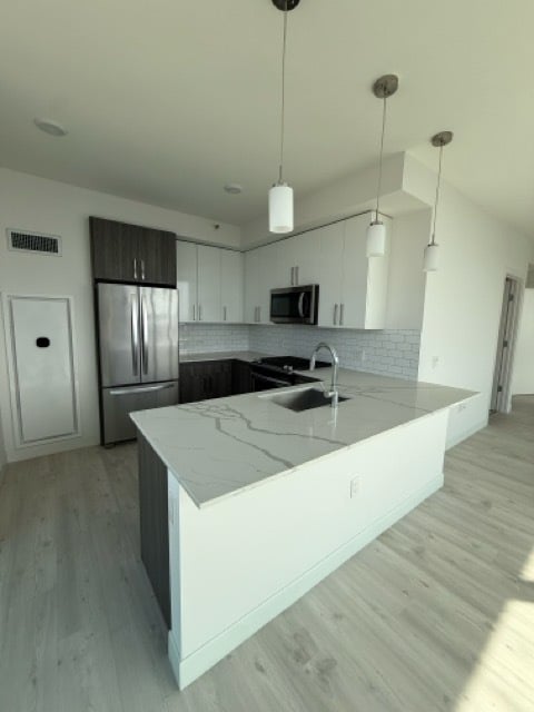 Photo - 70 W Huron St Apartment