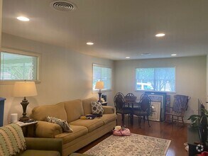 Building Photo - 8082 Sholar Dr