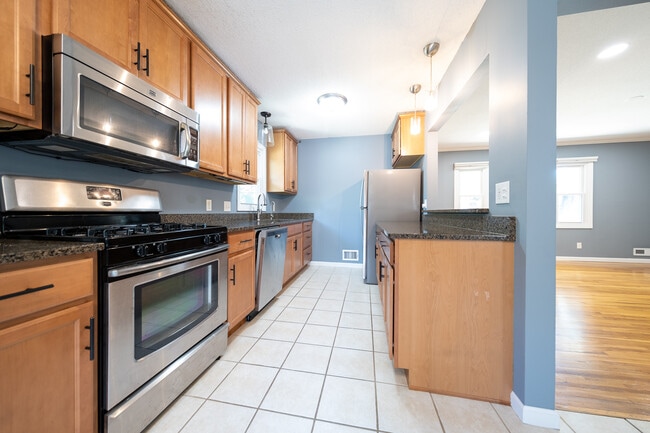 Foto del edificio - 2817 W 109th St