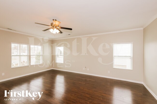 Foto del edificio - 2618 Spring Breeze Way