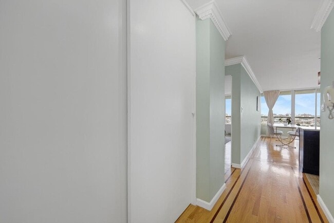 Building Photo - 6050 JFK Blvd E