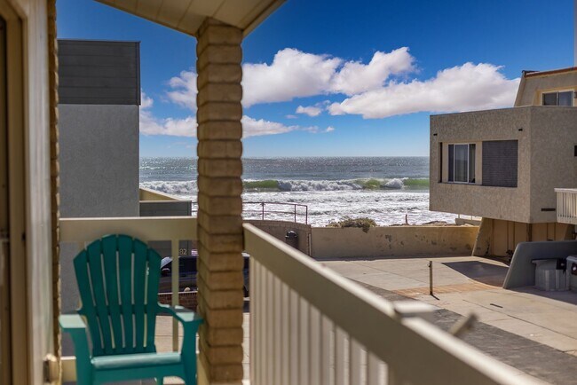 Foto del edificio - Steps to the Sand available 10/10/25