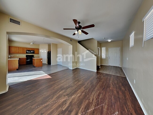 Foto del edificio - 1217 S 121st Dr