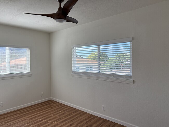 Foto del edificio - 3317 Catherine St