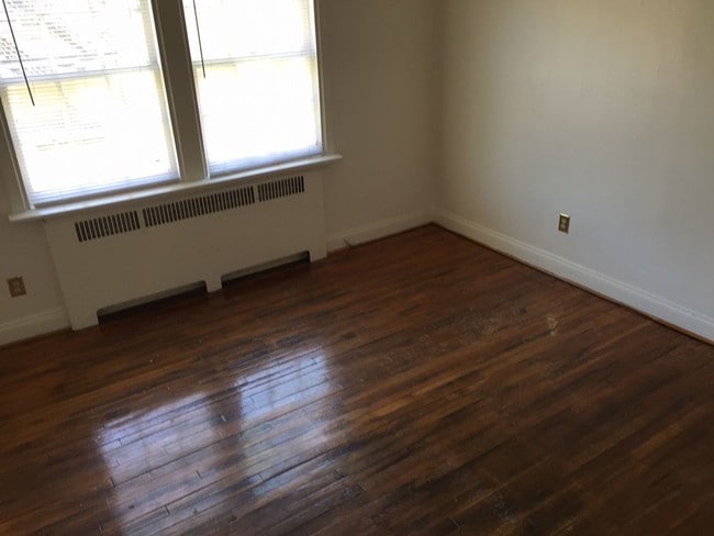 Building Photo - 4905 Chamberlayne Ave