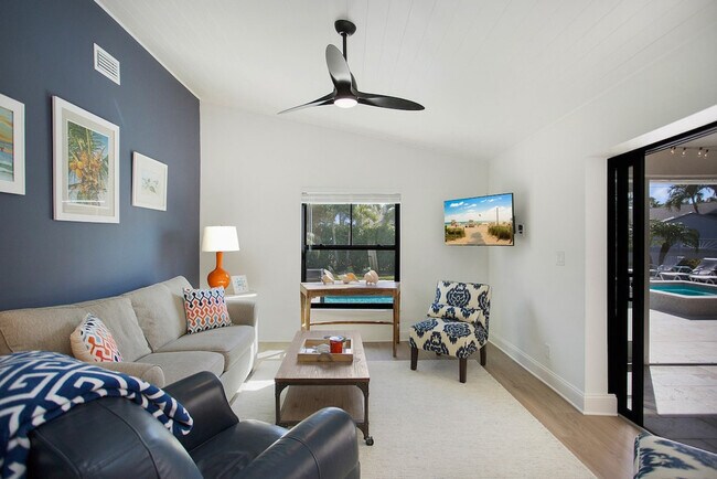 Foto del edificio - 562 96th Ave N
