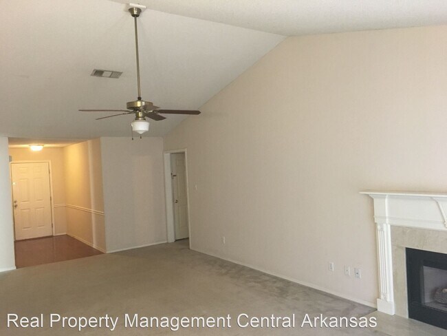 Building Photo - 1915 Pleasant Pointe Cir