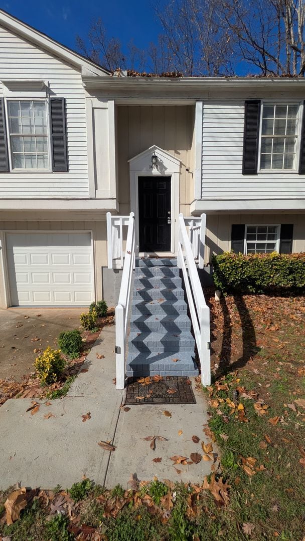 Photo - Spacious 4-Bedroom Home with Huge Backyard in Norcross