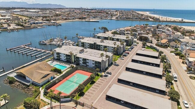 4200 S Harbor Blvd