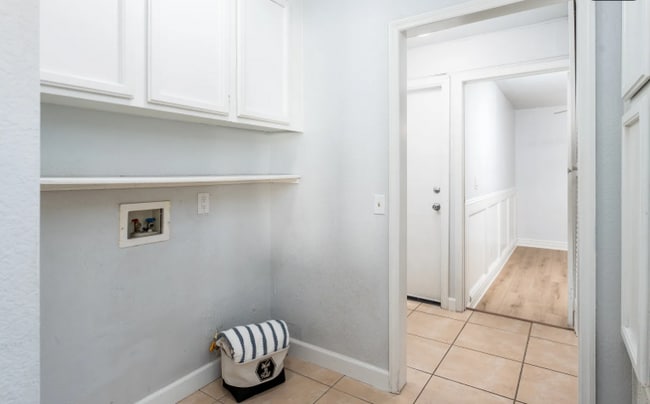 Building Photo - 30243 Marne Way