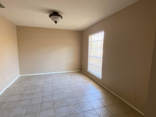 Building Photo - 601 St James Dr