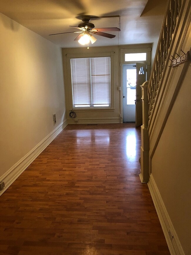 Foto del edificio - 1539 Cotton St