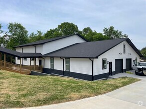 Building Photo - 5224 Lance Dr
